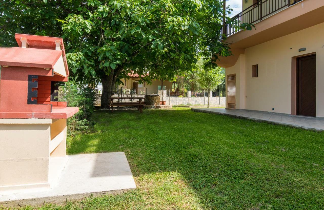 Luxury Apartments Marianna Néos Marmarás Exterior foto